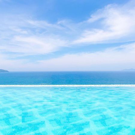 Tanjung Point Residences Танджунг Бунга Екстериор снимка